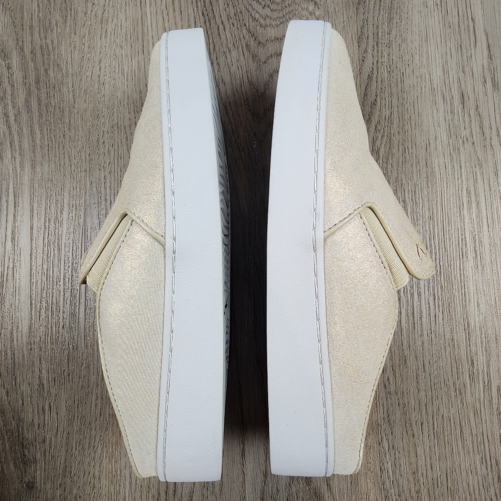 Vionic Dacota Slip On Shoes size 6